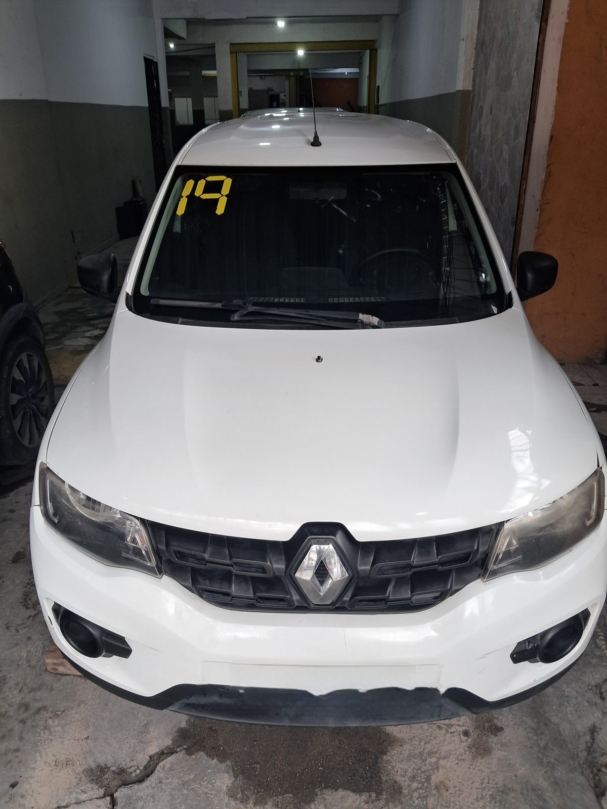 Foto 1 de 2 do Renault KWID Zen 1.0 Flex 12V 5p Mec. 2019